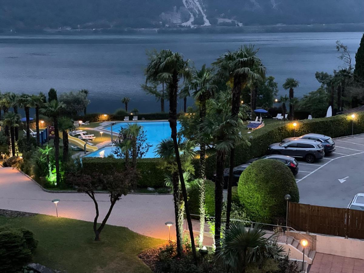 Ferien Am Luganer See Mit Seesicht Bissone Exterior foto